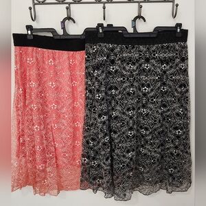 Pair of LuLaRoe Lola Skirts